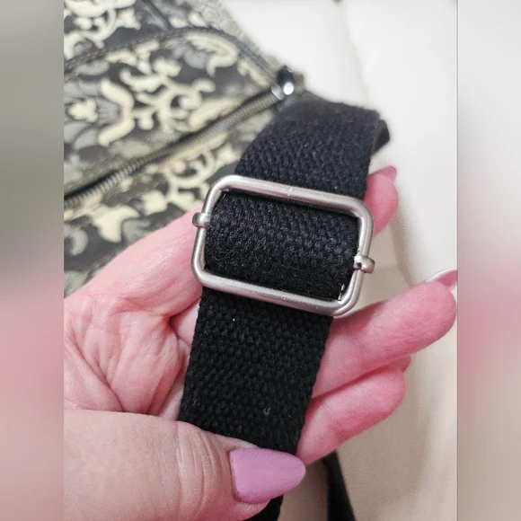 Fossil Black and Cream Crossbody Bag - Picture 3 of 9